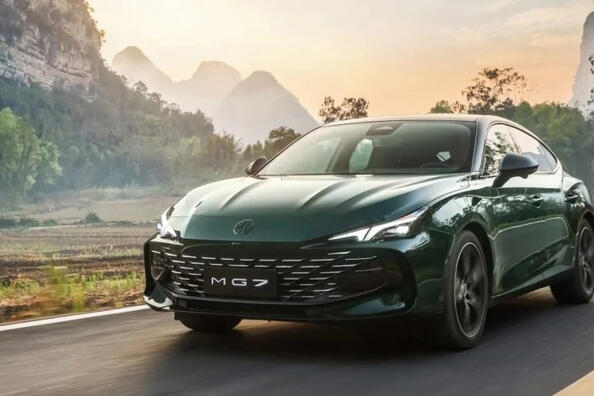 MG 7-Testbericht: ein moderner Liftback mit Schwerpunkt auf Stil und Technologie Foto 2