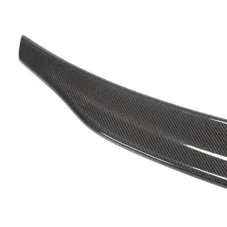 V4 Heckspoiler (für Sedan, Carbon) Foto 2