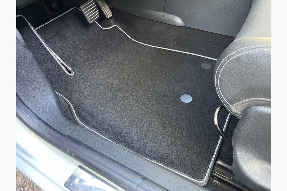 Renault Megane III 2009-2016 Textil Fußmatten Premium SW (schwarz) Image