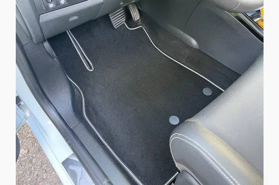 Renault Fluence 2009-2016 Textil Fußmatten Premium (schwarz) Image