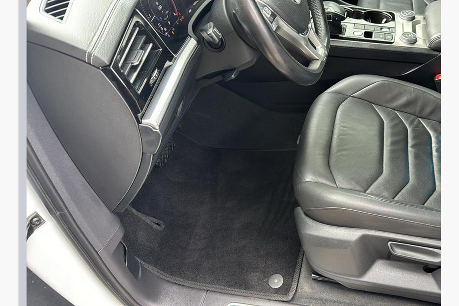 Volkswagen Touareg 2018- Textil Fußmatten Premium (schwarz) Image