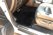 Toyota Land Cruiser 200 2007-2021 Textil Fußmatten Premium V-2 (2012-2021, Schwarz) Foto 8