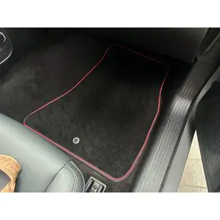 Textil Fußmatten Premium (Coupé, Schwarz) Dodge Challenger 2008-2023 Foto 2