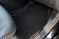 Toyota Rav 4 2019–2025 Textil Fußmatten Classic (Schwarz) Foto 6