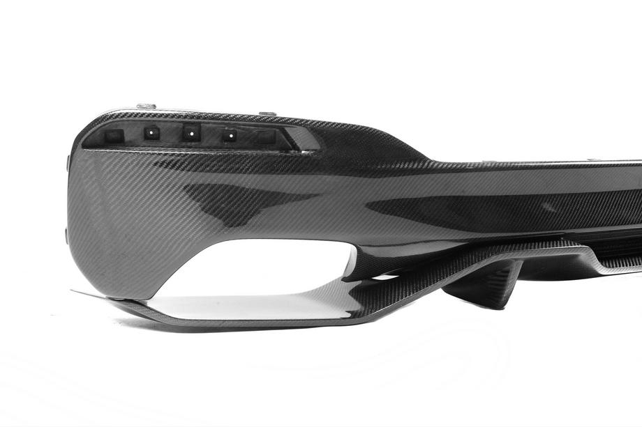 BMW 5er G30/G31 2017–2023 Heckstoßstangen-Diffusor V4 (für M-Sport/M5 F90, Carbon) Foto 7