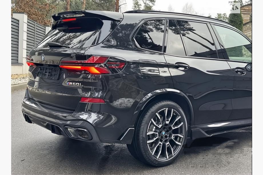 BMW X5 G05 2019–2026 Schwelleraufsätze V3 (Schwarz Glanz) Foto 3