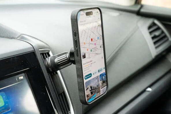 Wie wählt man die perfekte Smartphone-Halterung im Auto aus?