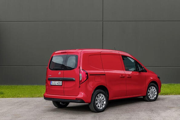 Testbericht des Mercedes-Benz Citan Furgon Van der zweiten Generation Foto 3