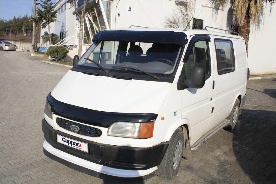 Ford Transit 1991-2000 Frontscheibenblende (schwarz glanz, 5mm) Foto 8