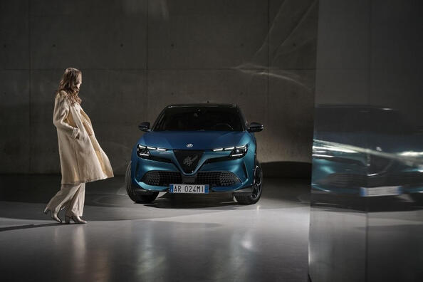 Alfa Romeo Junior Hybrid: Crossover-Rezension