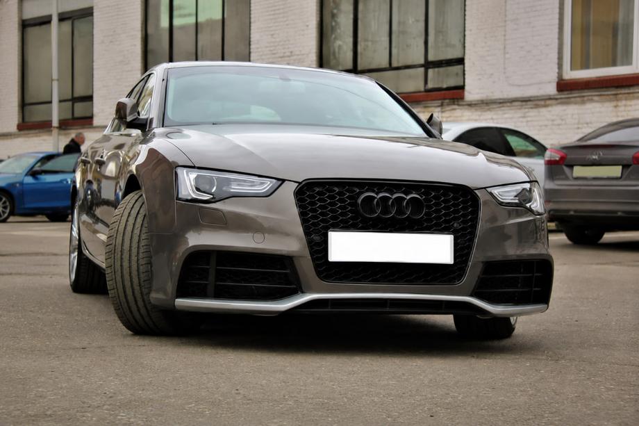 Audi A5 2007-2015 Frontstoßstange RS-Style (2011-2015) Foto 1