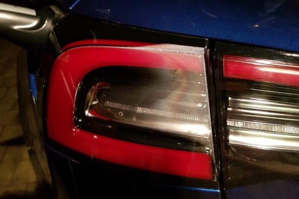 Muss ich die Rücklichter meines Autos polieren?