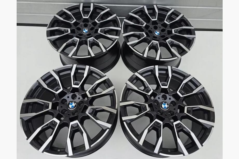 BMW X7 G07 2019- Geschmiedete Felgen R22 (Gebraucht, M60i-Designs, 4 Stk) Image