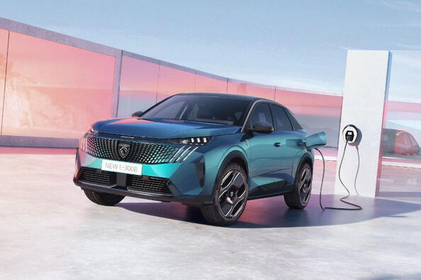 Peugeot e-3008 Testbericht: Spezifikationen, Ausstattung und weitere Merkmale des Modells Foto 2