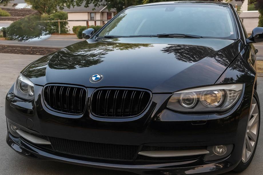 BMW 3 Series E92/E93 2006–2013 M-Look Nieren (für 2010-2013, Schwarz Glanz) Foto 1