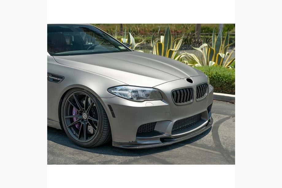 BMW 5 Series F10/F11 2010–2016 Frontlippe DPT V2 (Für M5, Schwarz Glanz) Image