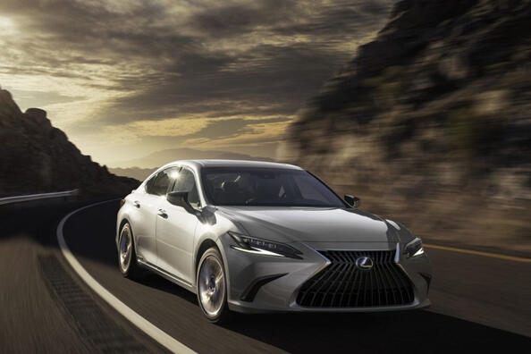 Lexus ES: Testbericht der Business-Class-Limousine