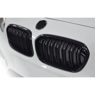 Nieren M-Look (2015-2019, Schwarz Glanz) BMW 1 Series F20/F21 2011-2019 Foto 1