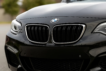 BMW 2 Series F22/F23 2014-2021 Nieren M-Look (Schwarz Glanz mit Chromrahmen) Foto 1
