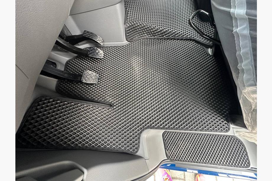 Volkswagen Crafter 2016- Fußmatten 2024+ (3Stk, EVA, Schwarz) Foto 4