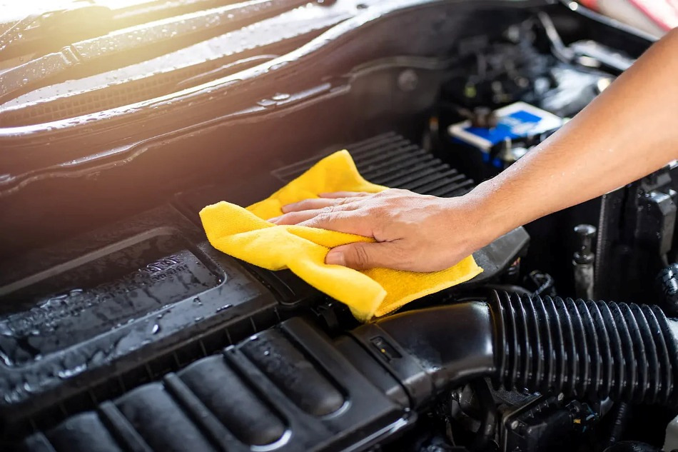 Automotorwäsche: Wie oft und warum ist sie notwendig?