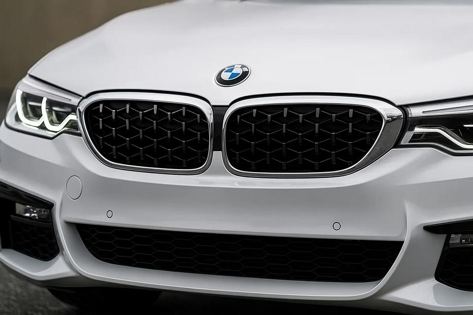 BMW 5er G30/G31 2017–2023 Nieren Diamond Black V1 (2017-2020, Chromrahmen) Image