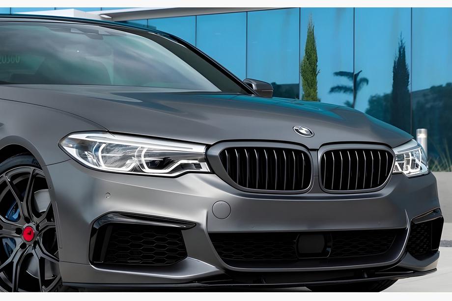 BMW 5er G30/G31 2017–2023 Nieren 1 Bar (2017-2020, Schwarz Matt) Image