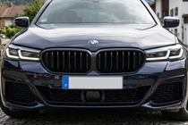 BMW 5er G30/G31 2017–2023 Nieren 1 Bar (2021+, Schwarz Matt) Foto 1