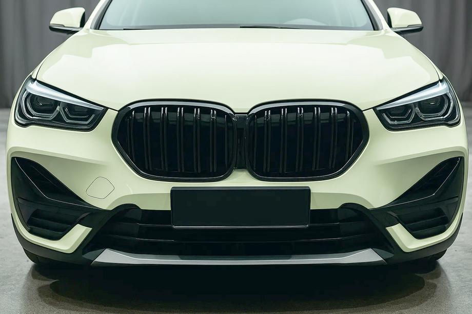 BMW X1 F48 2015-2022 Nieren M-Look (2020-2022, Schwarz Glanz) Image