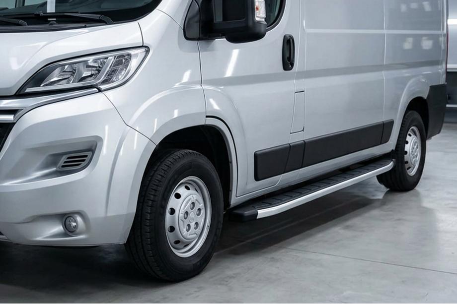 Citroen Jumper 2007-2025 Seitenschweller Fullmond (2 Stk, Alu) Image