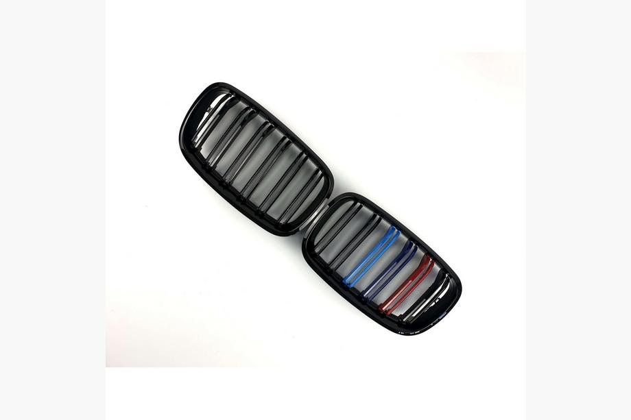 BMW X5 E70 2007-2013 Nieren M-Look (M-Color) Foto 5