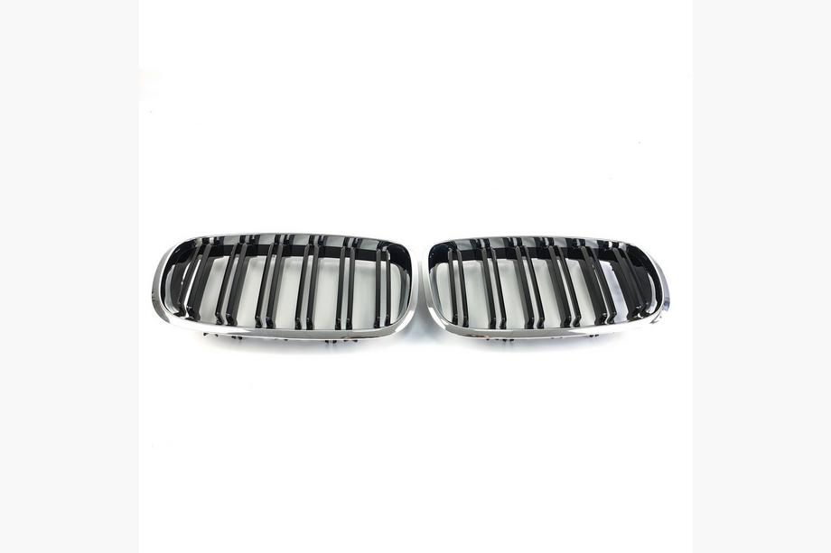BMW X5 E70 2007-2013 Nieren M-Look (Schwarz Glanz mit Chromrahmen) Foto 6