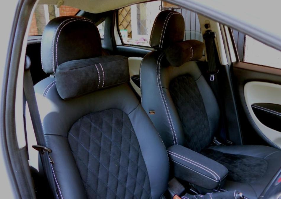 Alcantara oder Echtleder: Was ist für den Autoinnenraum besser und praktischer?