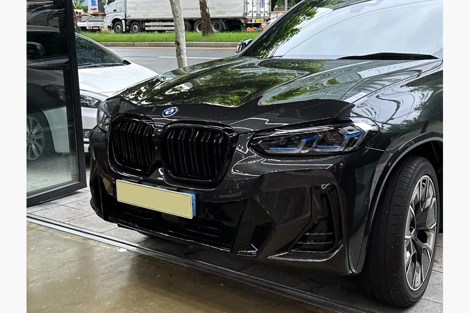 BMW X3 G01 2018- Nieren M-Look (für G08i, schwarz glanz) Image