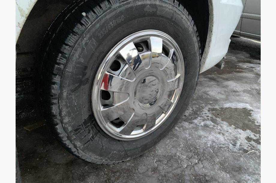Volkswagen Crafter 2006-2016 Edelstahl Radkappen Blütenblätter (1-teilig, 4 Stk) Foto 5