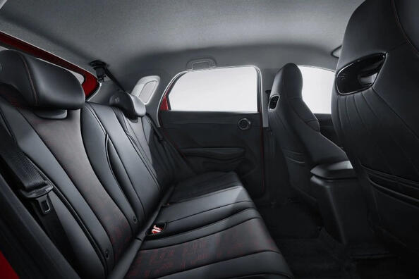 Testbericht zum elektrischen Fließheckmodell BYD e2 Foto 6