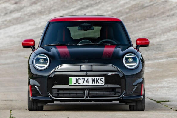 Testbericht zum MINI John Cooper Works Electric Fließheck