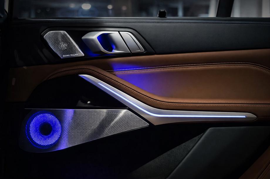 BMW X5 G05 2019–2026 Set Zierleisten mit Beleuchtung Bowers&Wilkins Foto 4