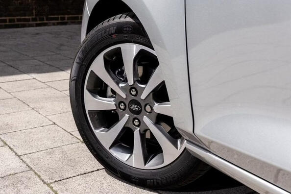 Gebrauchte Alufelgen: Ersparnis oder Risiko für Ihr Auto?