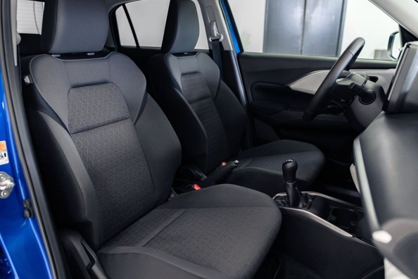 Detaillierte Überprüfung des Suzuki Swift 7: Spezifikationen, Ausstattung und Design Foto 6