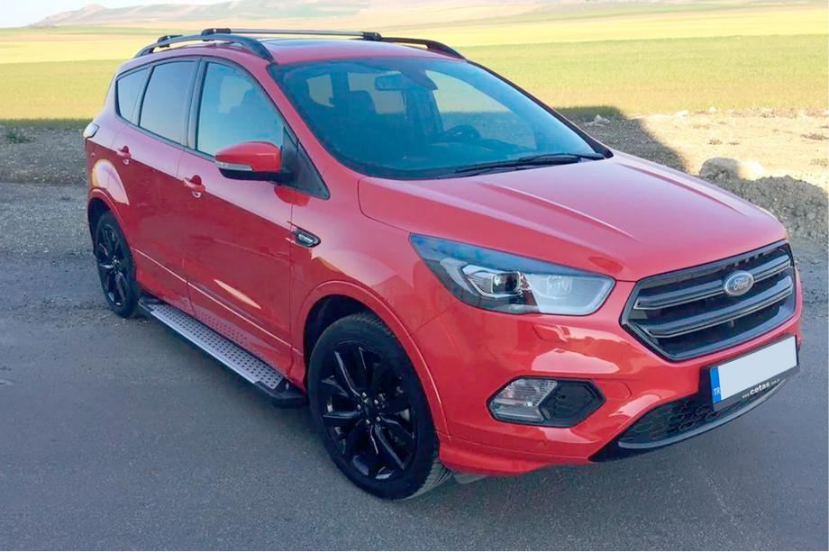 Ford Kuga/Escape 2013-2019 Trittbretter Allmond Grey (2 Stk, Alu) Mit schwarzer Leiste an den Türen Foto 10
