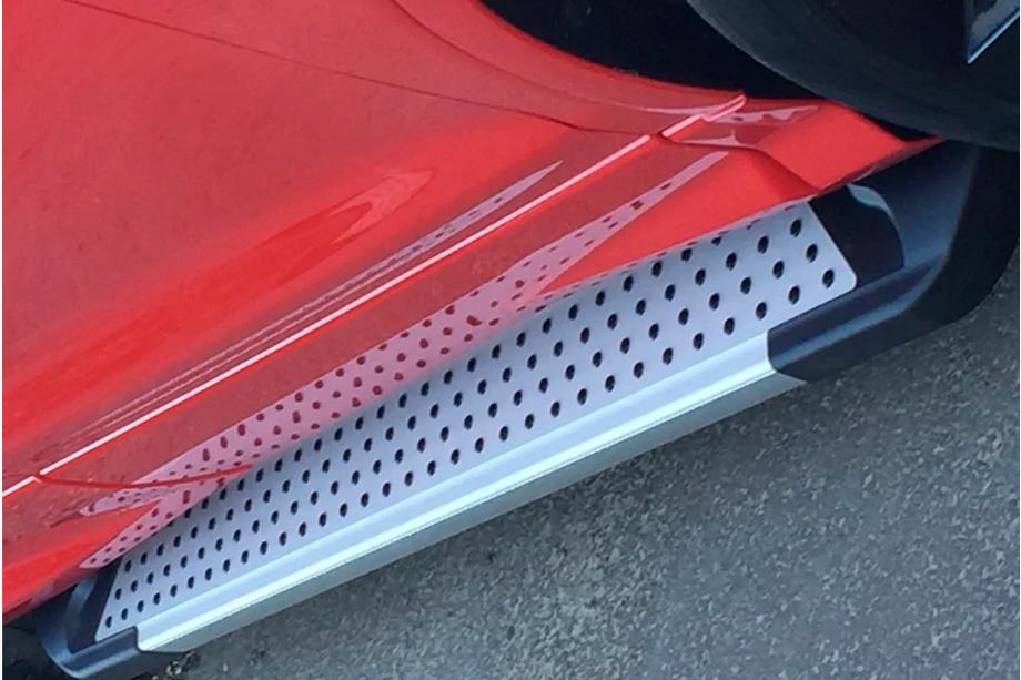 Ford Kuga/Escape 2013-2019 Trittbretter Allmond Grey (2 Stk, Alu) Mit schwarzer Leiste an den Türen Foto 9