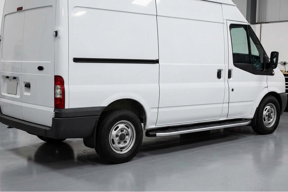 Ford Transit 2000–2014 Seitenschweller Fullmond (2 Stk, Alu) Image