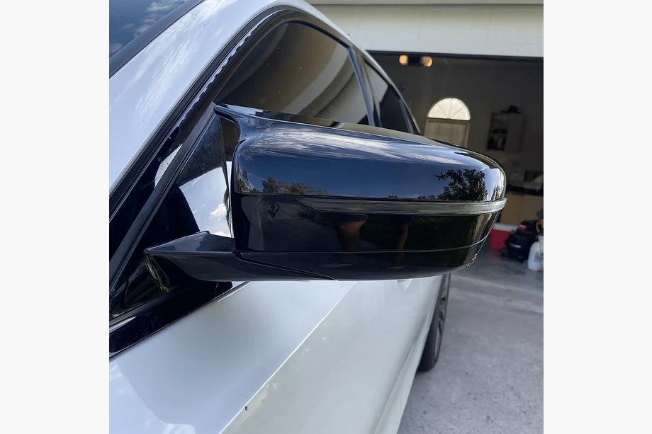 BMW 6 Series G32 2017- Spiegelkappen M-Look (mit Clips, 2 Stk) Image