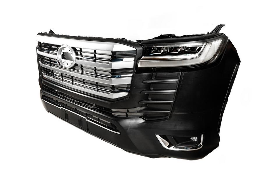 Toyota Land Cruiser 200 2007-2021 Facelift Kit auf LC 300 High-Line (Standard Kit) Foto 4