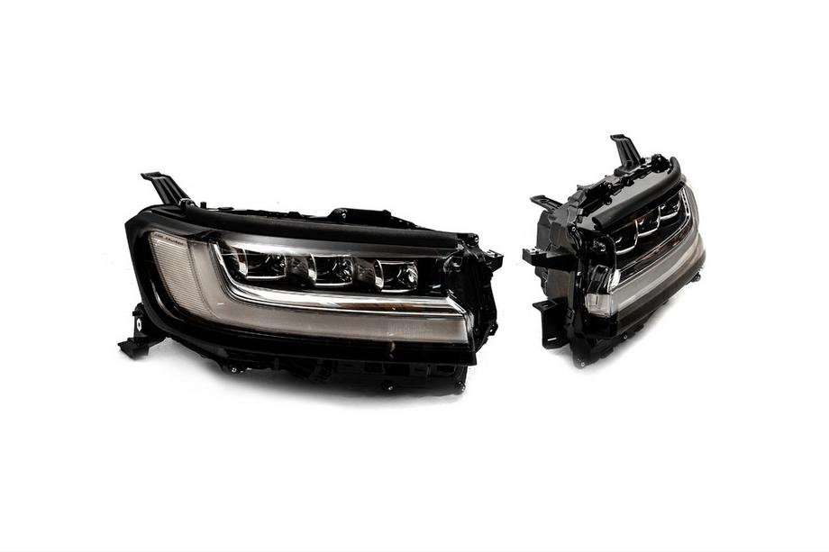 Toyota Land Cruiser 200 2007-2021 Facelift Kit auf LC 300 High-Line (Standard Kit) Foto 17