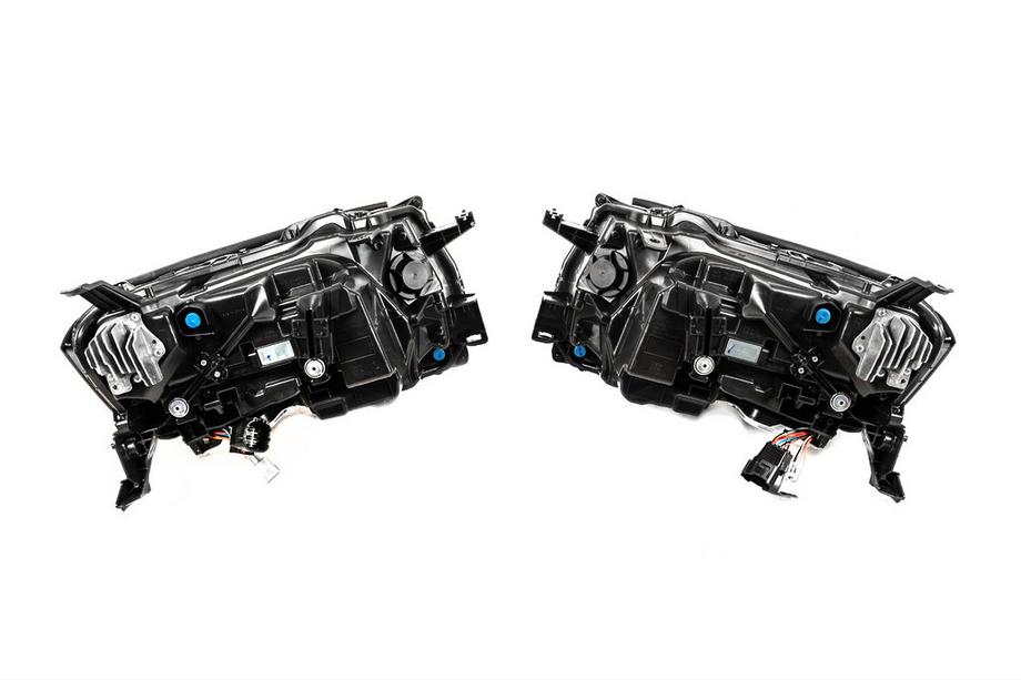 Toyota Land Cruiser 200 2007-2021 Facelift Kit auf LC 300 High-Line (Standard Kit) Foto 18