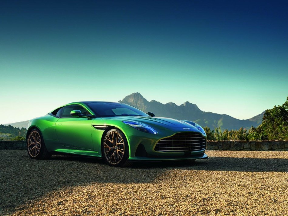Testbericht zum Aston Martin DB12 Sportcoupé 2024