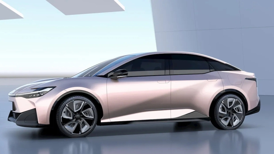 Testbericht zur Elektrolimousine Toyota bZ3