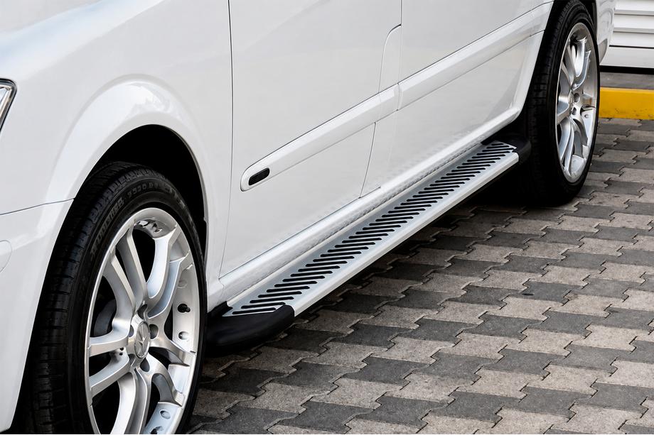Mercedes Vito W639 2004-2014 Trittbretter Line (2 Stk., Aluminium) Image